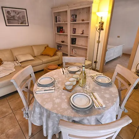 Il Gufo - Theater Apartman Tignale
